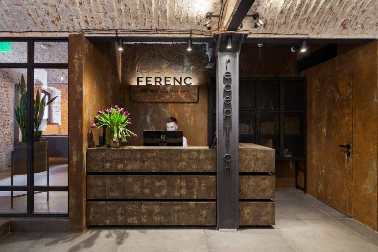 Ferenc Hotel & Restaurant Liov Exterior foto