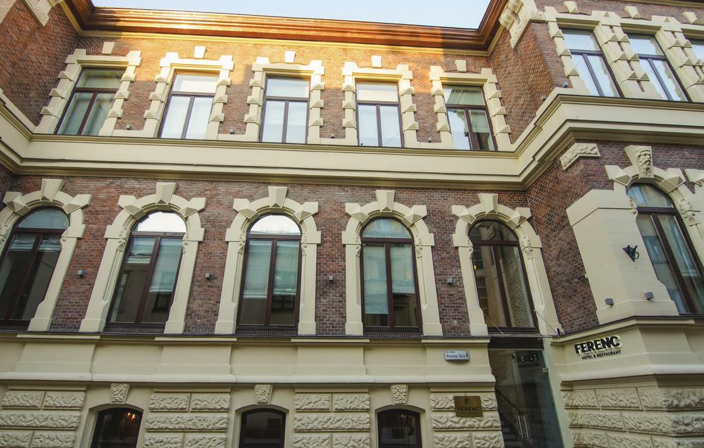 Ferenc Hotel & Restaurant Liov Exterior foto